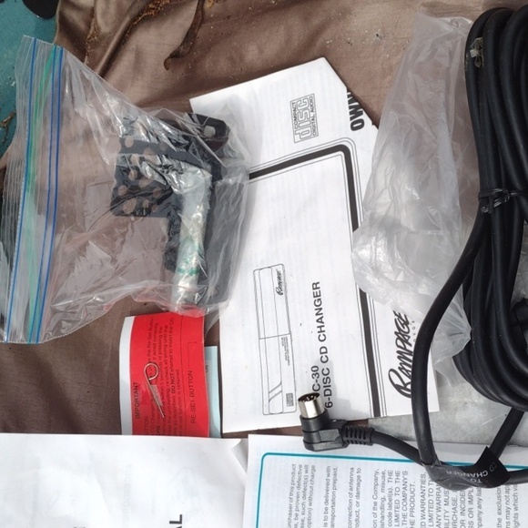 Rampage 6-Disc CD Changer NWT - Picture 3 of 6